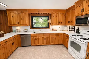 8031 George Hildebran School Rd, Connelly Springs, NC 28612 - Photo 9