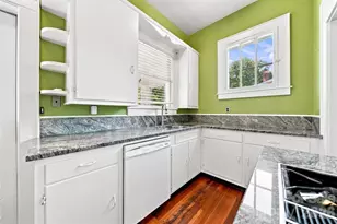433 N Cedar St, Lincolnton, NC 28092 - Photo 13