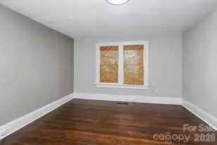 401 N Oakland Ave, Statesville, NC 28677 - Photo 21