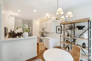 1912 Dearmon Dr, Charlotte, NC 28205 - Photo 5