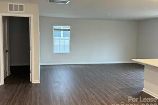15201 Windy Plns Rd, Charlotte, NC 28262 - Photo 5