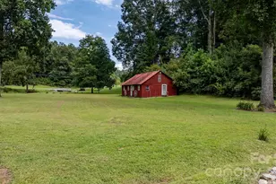 100 Goose Creek Rd, Marion, NC 28752 - Photo 25