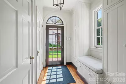 1401 Queens Road W, Charlotte, NC 28207 - Photo 13