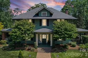 424 S York St, Gastonia, NC 28052 - Photo 1