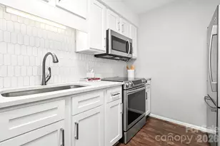 5009 Sharon Rd, Charlotte, NC 28210 - Photo 11