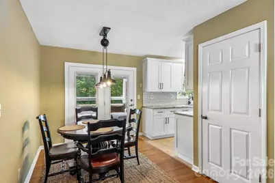 7 Maple Leaf Drive, Hendersonville, NC 28739 - Photo 9