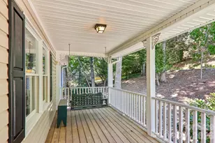 7 Maple Leaf Dr, Hendersonville, NC 28739 - Photo 3