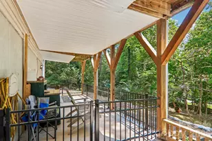 7 Maple Leaf Dr, Hendersonville, NC 28739 - Photo 35