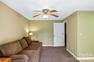 7 Maple Leaf Dr, Hendersonville, NC 28739 - Photo 25
