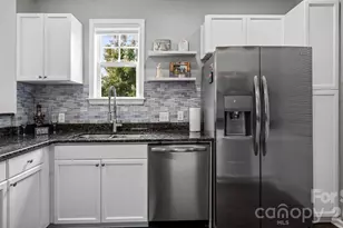 18736 Nautical Dr, Cornelius, NC 28031 - Photo 11