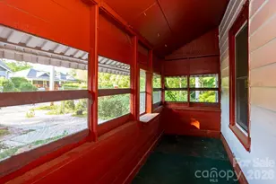 91 Clingman Ave, Asheville, NC 28801 - Photo 11