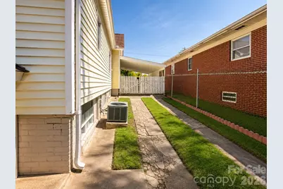 227 W 12th Street, Salisbury, NC 28144 - Photo 17
