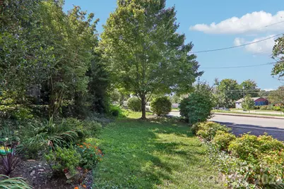 137 Sulphur Springs Road, Asheville, NC 28806 - Photo 25