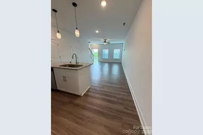 2125 24th Street Lane SE, Hickory, NC 28602 - Photo 5