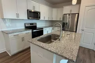 2125 24th St Ln SE, Hickory, NC 28602 - Photo 3