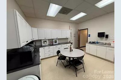 1232 Commerce Street SW, Conover, NC 28613 - Photo 5