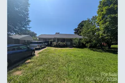 2103 2nd Avenue NW, Hickory, NC 28601 - Photo 1