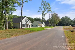131 McCorkle St, York, SC 29745 - Photo 3