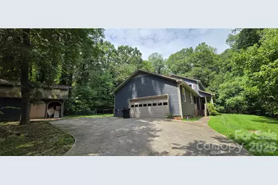 8979 Twin Lake Drive, Kernersville, NC 27284 - Photo 3