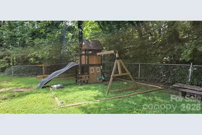 8979 Twin Lake Drive, Kernersville, NC 27284 - Photo 27