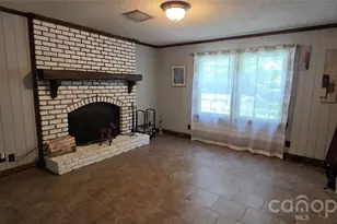 8979 Twin Lake Dr, Kernersville, NC 27284 - Photo 13