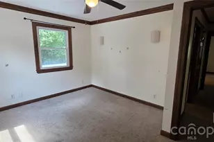 8979 Twin Lake Dr, Kernersville, NC 27284 - Photo 21