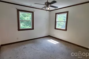 8979 Twin Lake Dr, Kernersville, NC 27284 - Photo 19