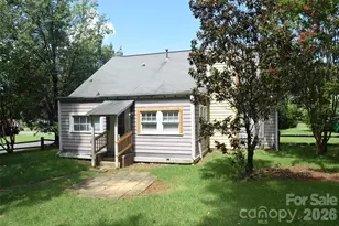 730 Oakbluff Cir, Charlotte, NC 28216 - Photo 7