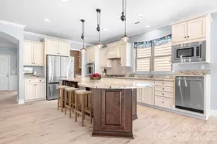910 Kirby Dr, Fort Mill, SC 29715 - Photo 5