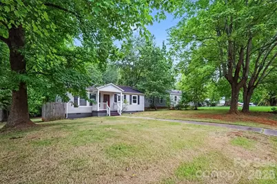 802 Stowe Drive, Lowell, NC 28098 - Photo 3