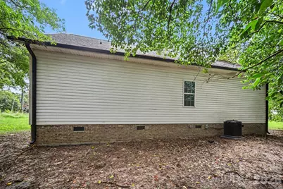 1402 Essex Avenue, Gastonia, NC 28052 - Photo 27