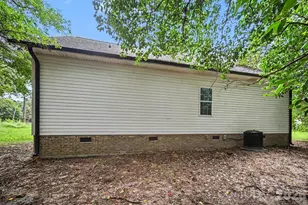 1402 Essex Ave, Gastonia, NC 28052 - Photo 27