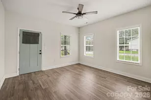 1402 Essex Ave, Gastonia, NC 28052 - Photo 5