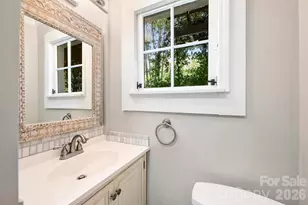 1136 Queens Rd, Charlotte, NC 28207 - Photo 43