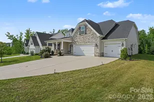 6858 Hunts Mesa Dr, Fort Mill, SC 29707 - Photo 3