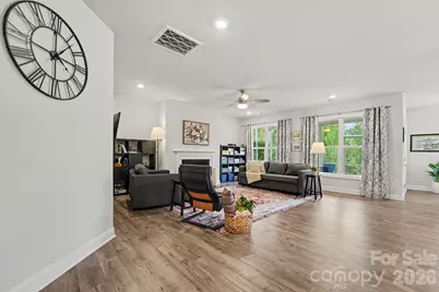 6858 Hunts Mesa Drive, Fort Mill, SC 29707 - Photo 11