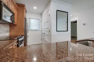 646 Portside Dr, Davidson, NC 28036 - Photo 7