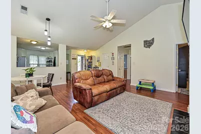 7813 Bridle Court, Charlotte, NC 28216 - Photo 7