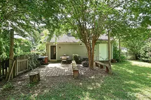 7813 Bridle Ct, Charlotte, NC 28216 - Photo 19