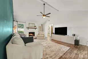 11525 Waterflower Ln, Charlotte, NC 28262 - Photo 9