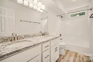 8500 Woodhill Manor Ct, Charlotte, NC 28215 - Photo 33