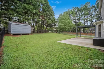 8500 Woodhill Manor Court, Charlotte, NC 28215 - Photo 11