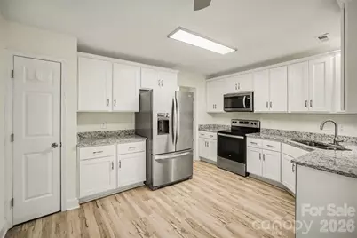 8500 Woodhill Manor Court, Charlotte, NC 28215 - Photo 23