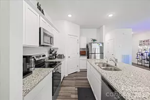 144 Babbling Brk Dr, Clayton, NC 27520 - Photo 25