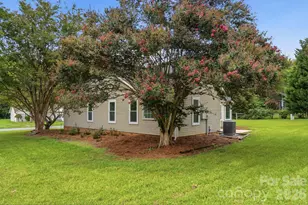 2730 Briar Trail Ct, Matthews, NC 28104 - Photo 37