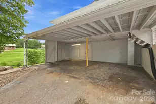 1714 Lazenby St, Newton, NC 28658 - Photo 29