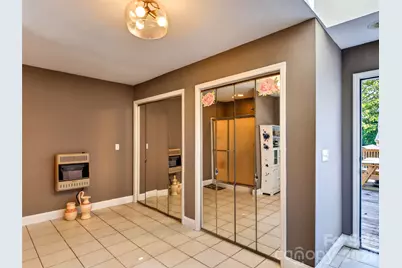 110 E Price Street, Hendersonville, NC 28739 - Photo 23