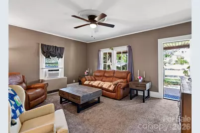 110 E Price Street, Hendersonville, NC 28739 - Photo 13