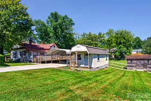 110 E Price St, Hendersonville, NC 28739 - Photo 35