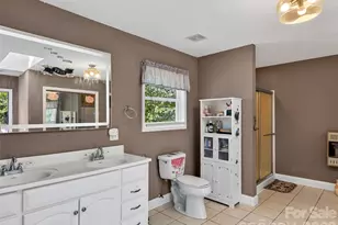 110 E Price St, Hendersonville, NC 28739 - Photo 21
